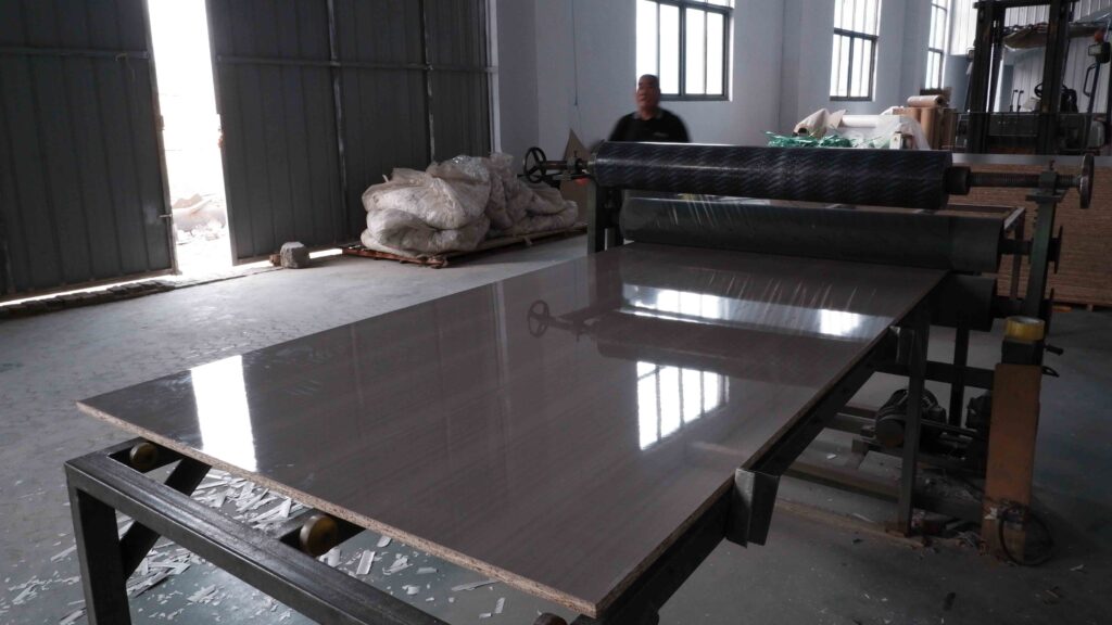 supplier of plywood,laminates for plywood,plywood 12,plywood 1/2